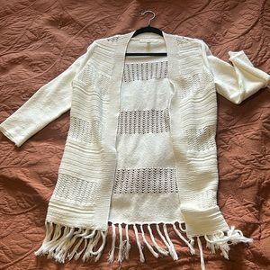 Nwt Adyson Parker caridigan cloud white fringe sz Small